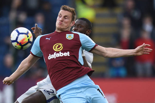 意甲第4輪國際米蘭3-1克雷莫納 巴雷拉淩空斬勞塔羅科雷亞破門.